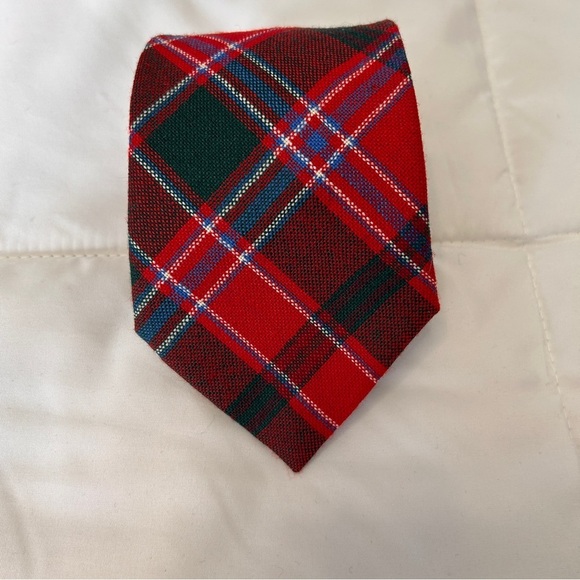 Ingles Buchan Other - Ingles Buchan Classic Red Plaid Tie Scottish Wool Ugly Christmas *Flaw